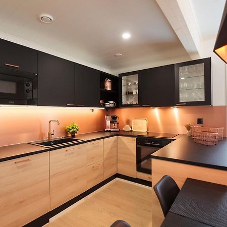 Apartment Tuomenkartano B1 Iso Huoneisto Saunalla קאלאיוקי מראה חיצוני תמונה