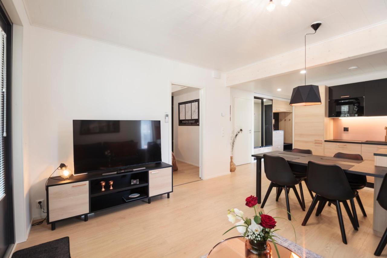 Apartment Tuomenkartano B1 Iso Huoneisto Saunalla קאלאיוקי מראה חיצוני תמונה